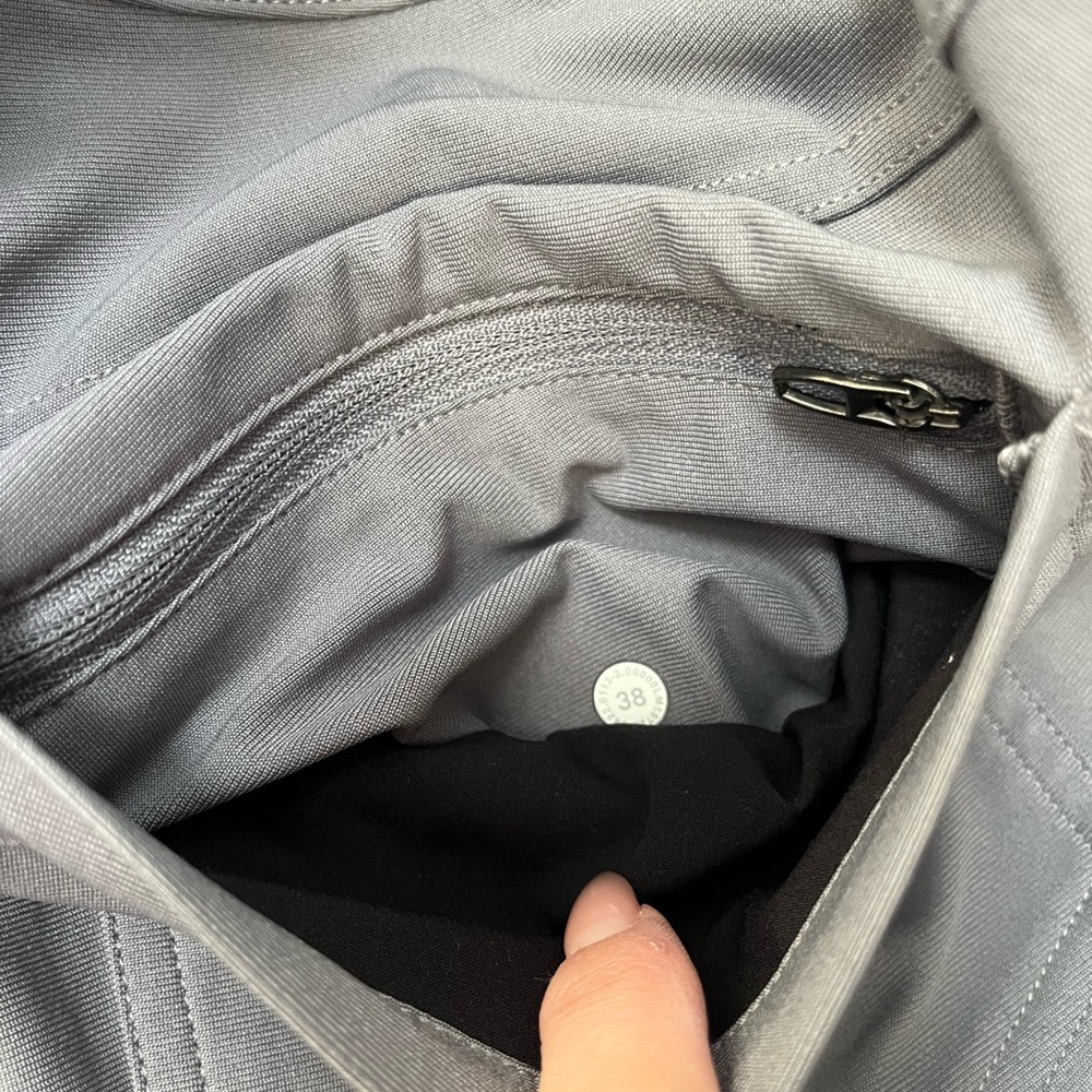Lululemon ABC Pants 38x29 Gray 5 Pocket Stretch Casual - Picture 3 of 6